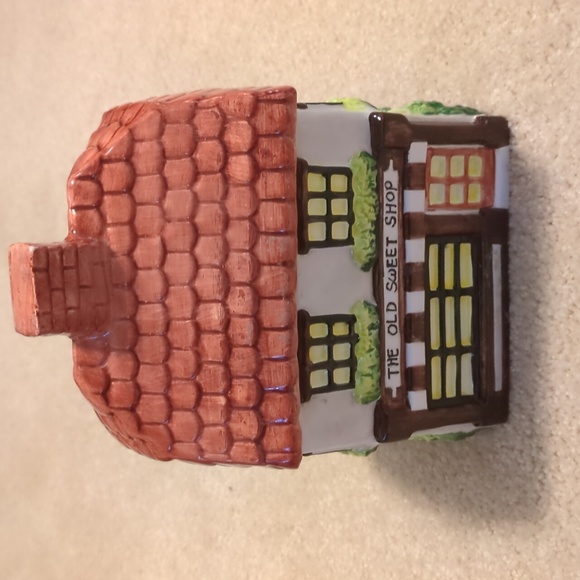 Rare Ceramic The Old Sweet Shop - Picture 1 of 6